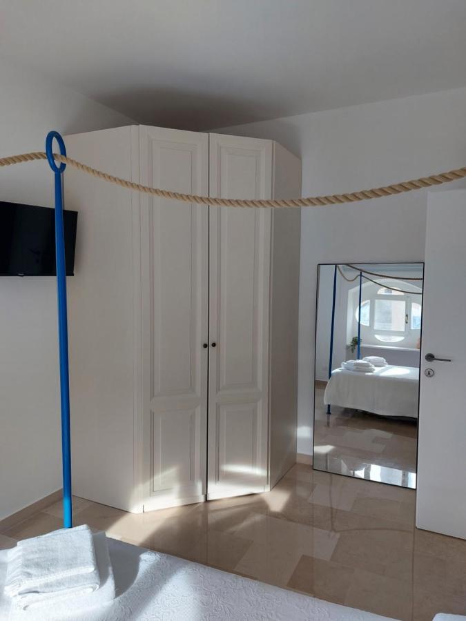 مونوبولي Palazzo Accinni B&B المظهر الخارجي الصورة